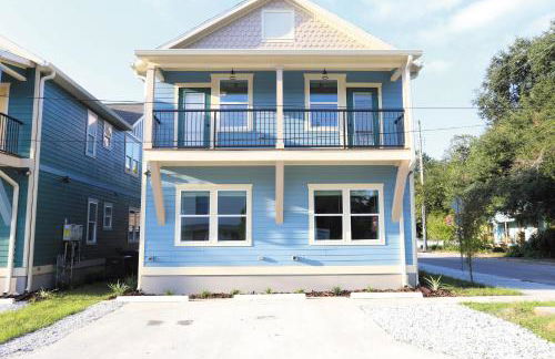 The Lotus Suite Newly Built Upscale Central - Photo 3