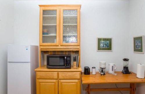 Cozy Oceanview! by OceanviewHotTubs Oceanfront! Shelter Cove, CA Tesla EV station - Foto 19