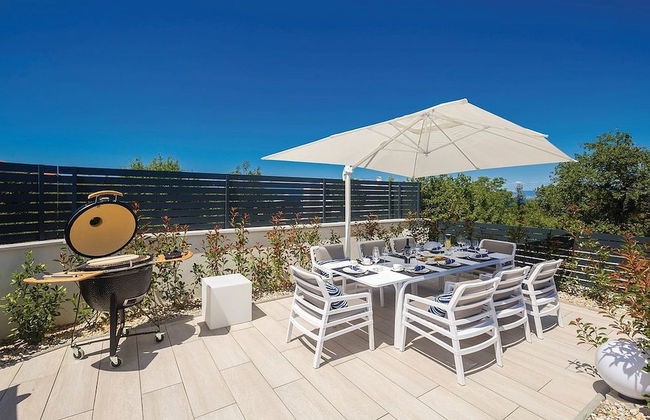 JAZZ at Rova Apartment Lun - Photo 30