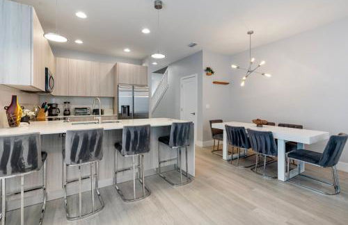 Amazing 4 Bedrooms Next to DisneyPrivate Pool - Foto 33