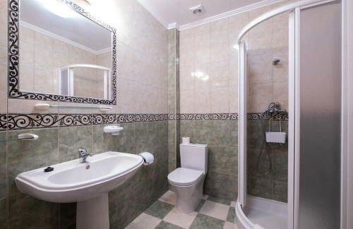 Batalha Family House - Photo 34