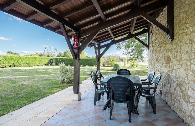 Spacious Holiday Home in Saint-nexans With Terrace - Foto 44