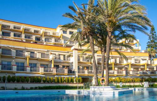 The Marbella Beachfront Gem - Photo 29