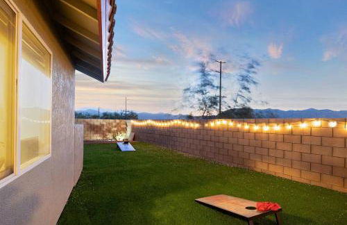 Stunning Joshua Home with Pool, Spa, & Game Room! - Foto 57