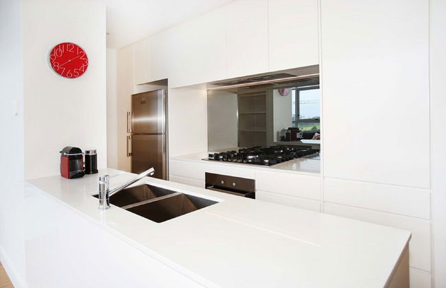 Moore to See - Photo 6