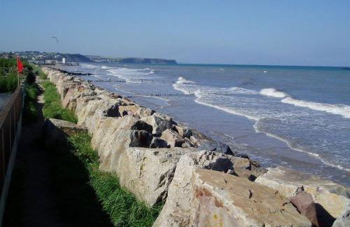 Jolie Colombe, maison 3 ch 2 sdb beau jardin terrasse aménagée à 15 mn à pied de la mer du centre Port en Bessin proche golf et d'Omaha Beach et Bayeux - Photo 56