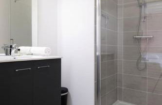 Le Normand - Spacieux T4 neuf avec 3 salles d’eaux - Foto 17