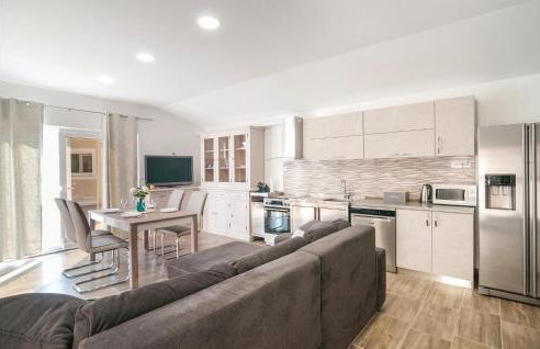 4 Bedroom Stunning Home In Neoric - Foto 3