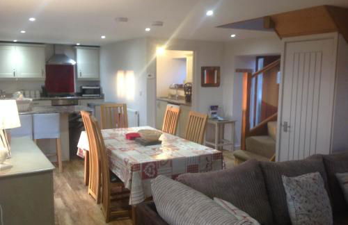 Countryside Cottage Large Garden Dog Friendly Sleeps 7 Near Cowbridge - Foto 8