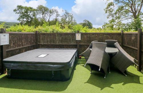 Endeavour Lodge 4 - Photo 13