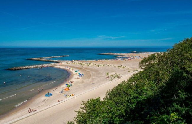 Comfortable, Two-story Holiday Home, Summer Pool - Photo 23