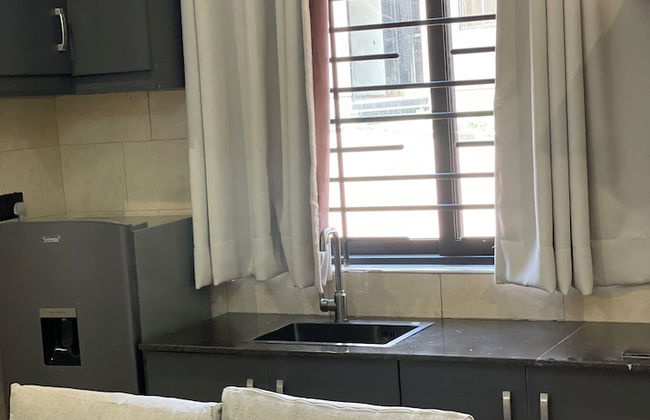 Nsiimenta Stay 1BR - Foto 5