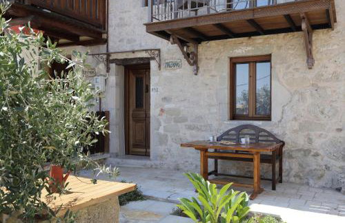 Matzanas House - Photo 15