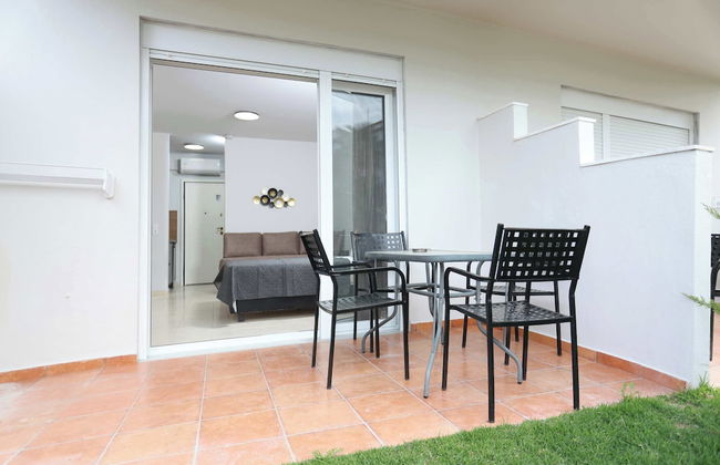 Danae Comfort Living - Photo 30