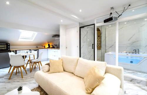 Suite Balnéo hydromassage et rétroprojecteur - Foto 29