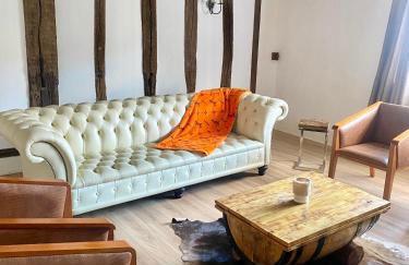 Grade II Listed Farmhouse, Pool, Hot Tub, Games Room, Celebration Hall, Car Park, 10ppl, 45 min from Central London - Foto 62