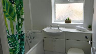 4 bed home with driveway parking, ideally located in Latchford, Warrington - Latchford Mews - Foto 5