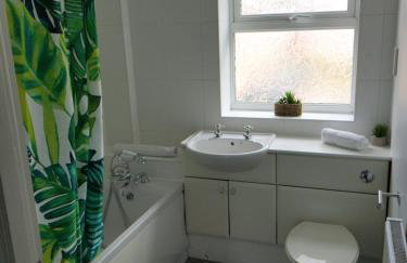 4 bed home with driveway parking, ideally located in Latchford, Warrington - Latchford Mews - Foto 5