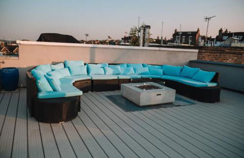 Seafarer's View - 6 bedroom townhouse in Cowes, parking & seaviews. - Photo 17