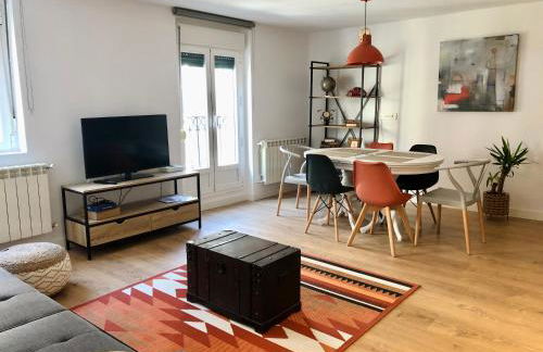 Atuaire Home Visita Museo de la Evolución Humana en Burgos PARKING INCLUIDO - Foto 2