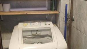 Apart sala living mobiliado - Foto 2