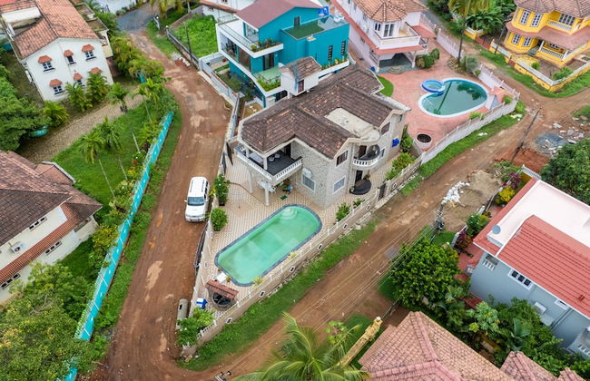 Villa Reverie 6 Bedroom Ultra Modern - Foto 37