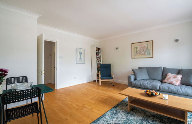 Putney Perfection - Photo 21