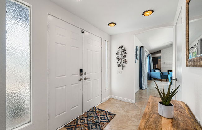 The Sunnyside House - Photo 1