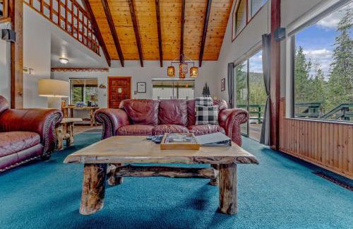 Near Northstar Wooded Retreat with Deck & Loft - Foto 7