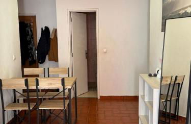 Um quarto em um apartamento - Foto 15