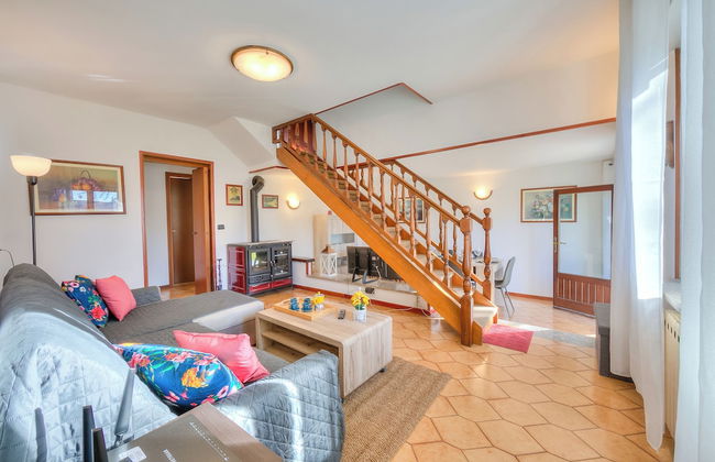 Cedar House Villa Few Minutes From Lake - Foto 11