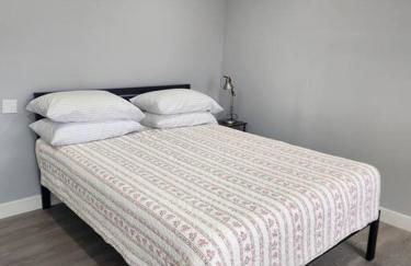 Two-Bedroom Home 25 min to NYC free parking-UNIT-2 - Foto 28