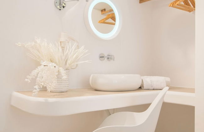 Spiros Hotel - Photo 66