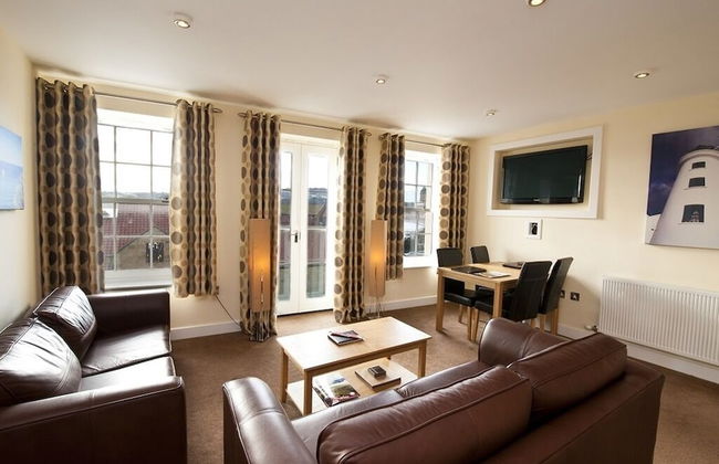 Harbourside Apartments - Photo 34