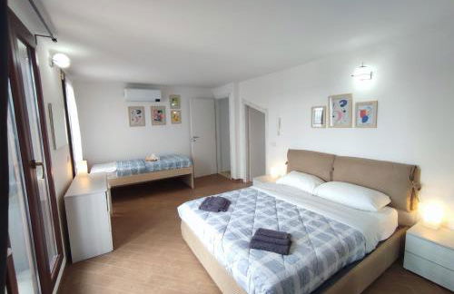 Villa Bassani, grande e luminosa ideale per gruppi - Photo 25