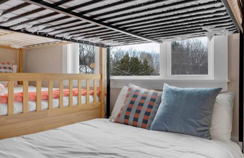 Mountain Getaway Sauna Outdoor Games Hot Tub - Photo 53