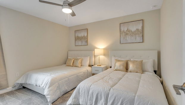 1233chd - The Retreat At Championsgate 9 Bedroom Home by RedAwning - Foto 5, Habitación