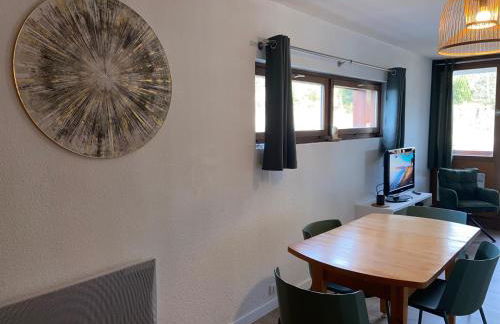 Appartement Fred Chamrousse - Au pied des pistes avec connexion wifi internet haut débit fibre - idéal pour les télétravailleurs - Foto 3