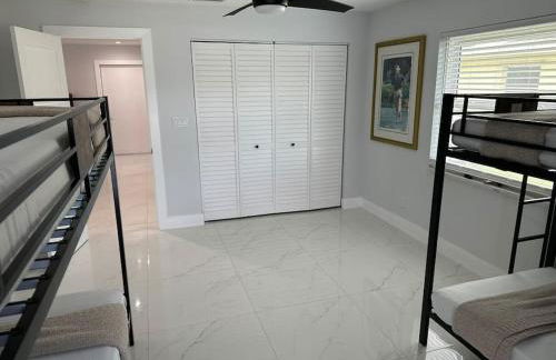 Cozy 2 BR Waterfront home with Heated Pool - Foto 42