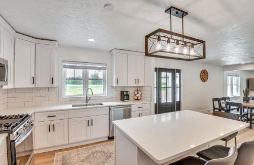 Charming Middlebury Retreat with Patio and Fire Pit - Foto 10