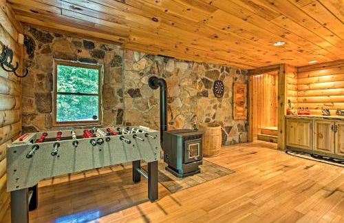 Fire Pit and Hot Tub Poconos Family Cabin! - Foto 23