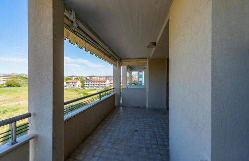 GuestHost - Bright Apartment with Terrace - Photo 28