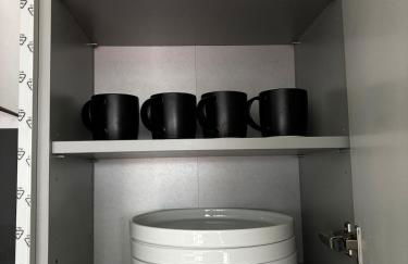 Comfortable 3BR Home, Guests 7, Fast Wi-Fi, & Nearby Pubs - Foto 22