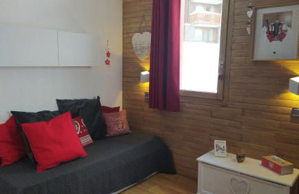 PARADISKI-BELLE PLAGNE, Altitude 2050m, APPART skis aux pieds 4 personnes - Foto 2