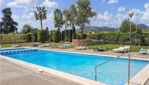 2 Bedroom Cozy Apartment In Cala Bona - Foto 2