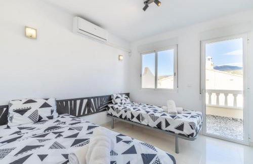 Sol y Sombra - Photo 15