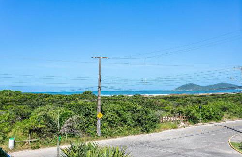 Aptos em Cond. c/ Piscina a 180m da Praia - IRB - Foto 1