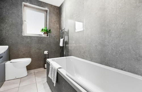 Stunning 3B Home, ideal for leisure & contractors - Foto 32