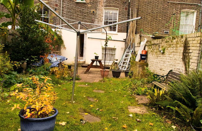 Trendy Two Bed Apartment With Private Garden - Foto 19