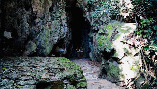 Marble Mountains Tour - Photo 3